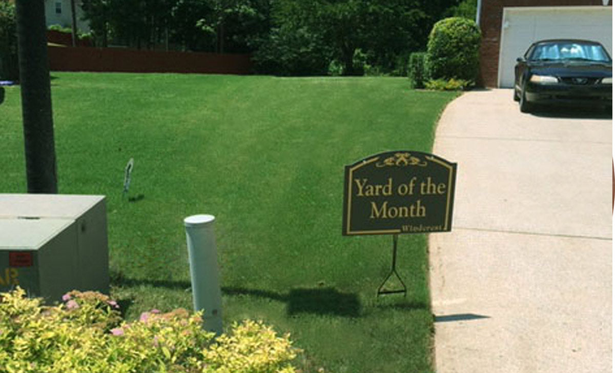 Our customer received "Yard of the month"